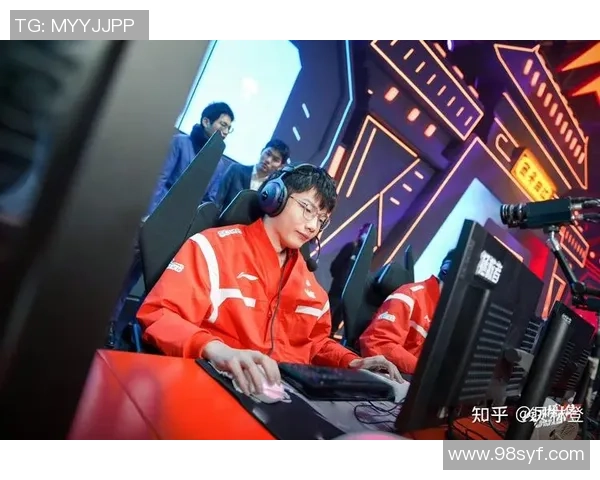 赛后复盘WE与FPX对决中的战术意识与团队配合分析